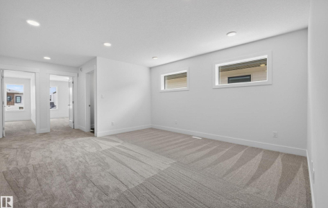 7089 Kiviaq Crescent