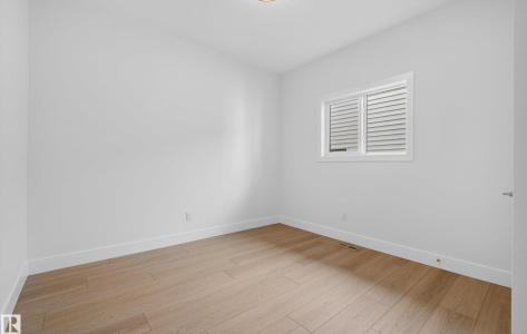 7089 Kiviaq Crescent