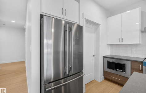 7089 Kiviaq Crescent