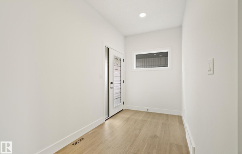 7095 Kiviaq Crescent (Riverstead)